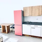 City Residence Rooms & Apartments